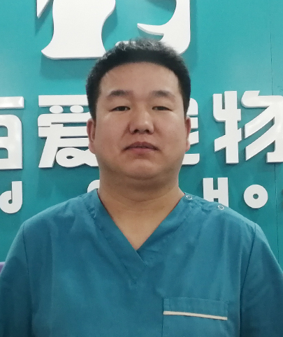 <b>吴辉平 主任医师</b>